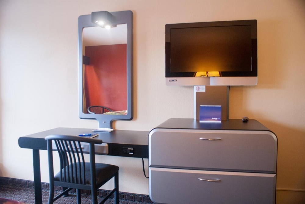 Super 8 By Wyndham Kissimmee Maingate Orlando Area